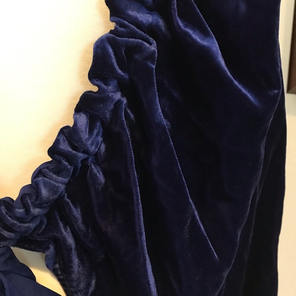 Blue Velvet Top - Picture 4 of 9